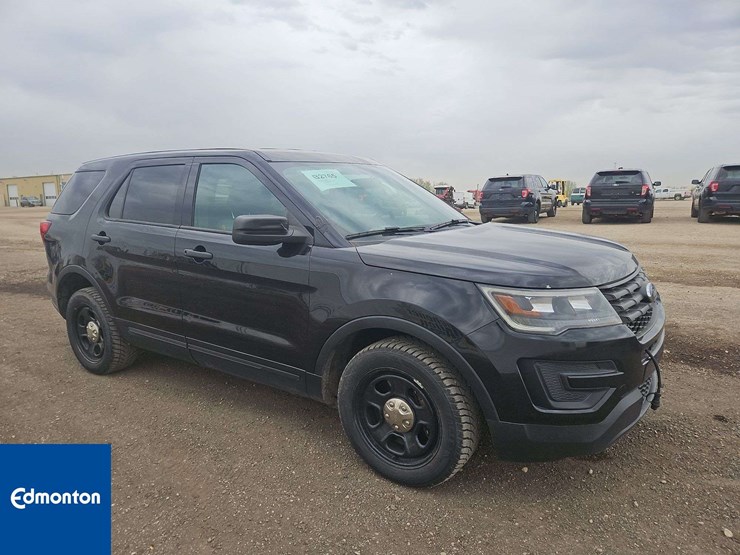 2019-ford-explorer-image-2