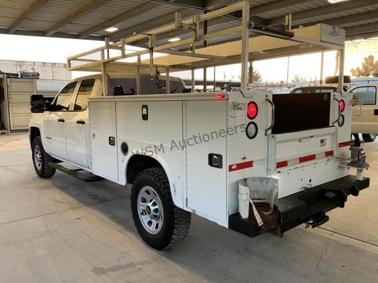2016-chevrolet-silverado-3500hd-image-5
