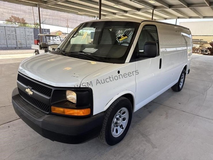 2014-chevrolet-express-1500-image-4