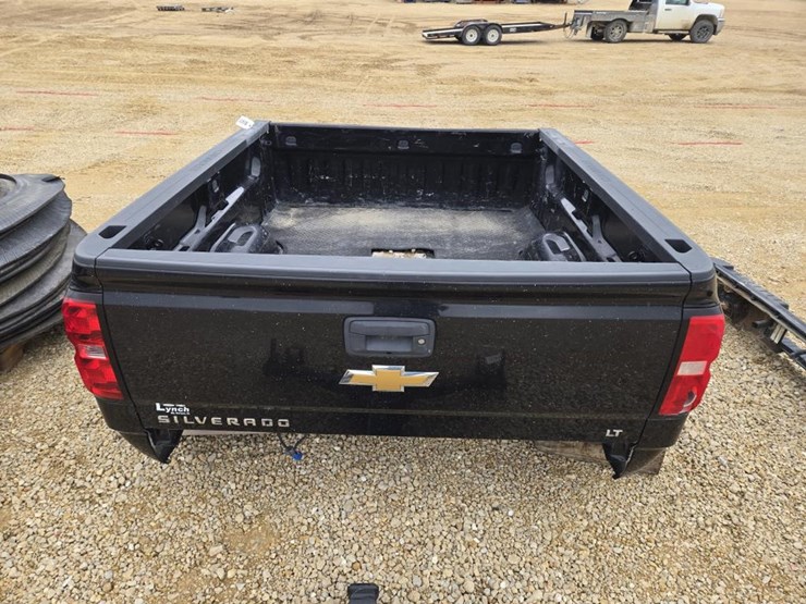 2015-chevrolet-2500-image-6