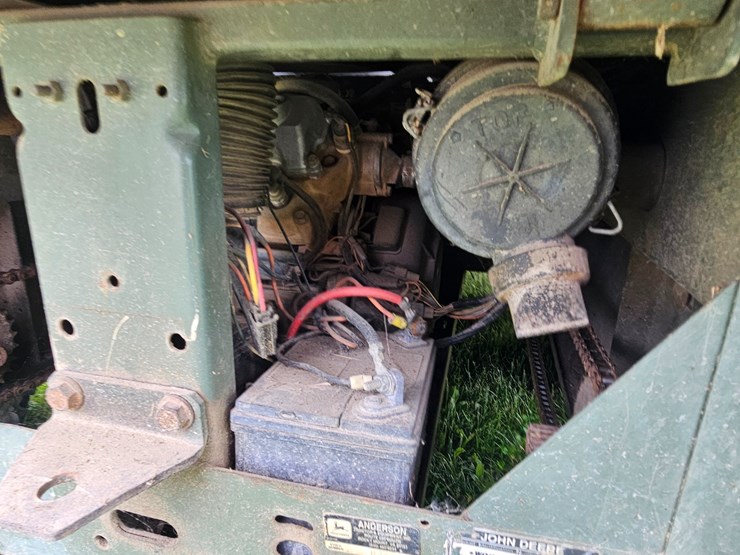 john-deere-gator-image-15