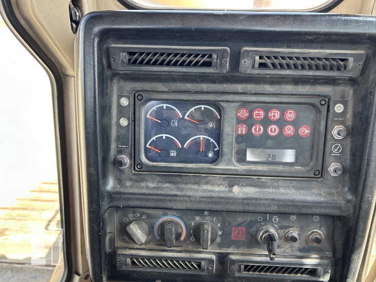 1998-caterpillar-d6m-lgp-image-53