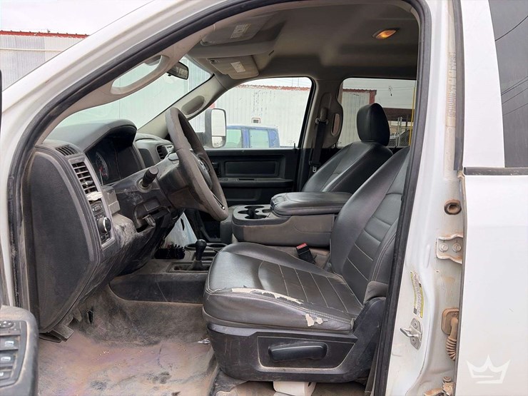 2018-dodge-3500-image-7