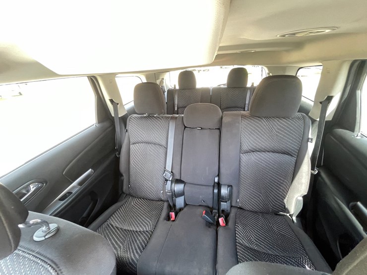 2013-dodge-journey-sxt-image-22