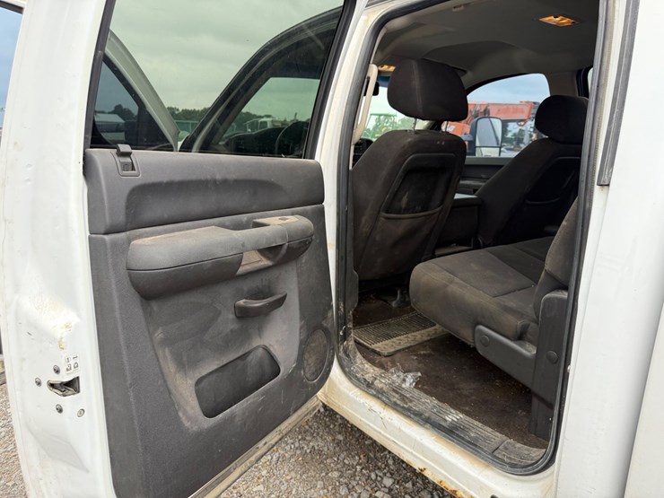 2015-gmc-2500hd-image-51