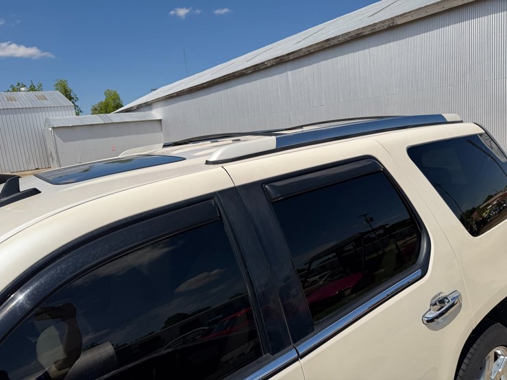 2007-cadillac-escalade-image-32