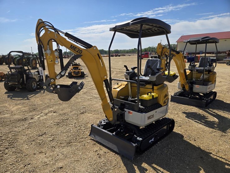 #699-•-new-sdlanch-me20-mini-excavator-image-1