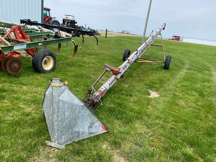 hutchison-6”x40’-transport-auger-with-hopper,-540-pto-image-1