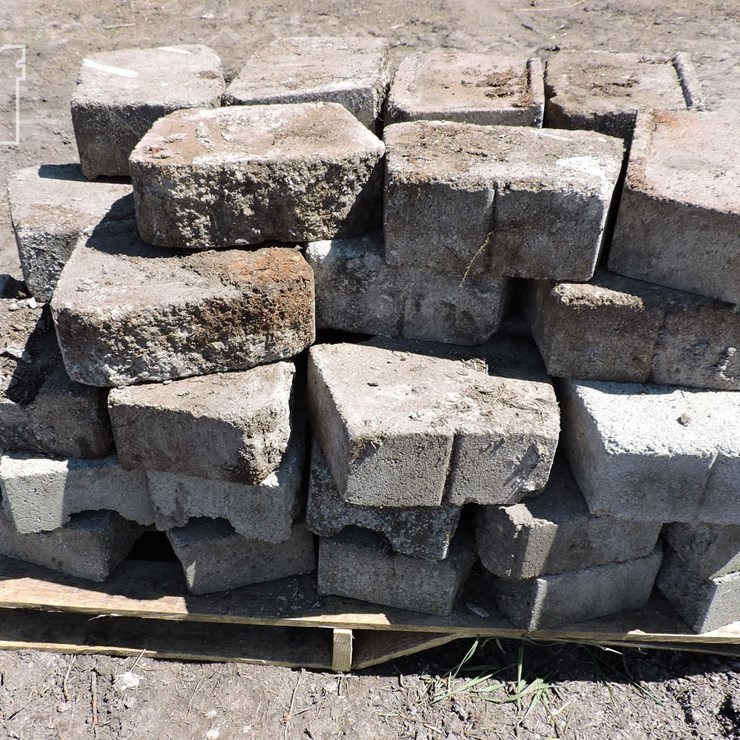 50+ PAVING BLOCKS, ROUND FRONT, 12” AT FRONT, 8” D