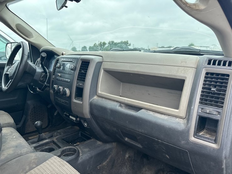 2012-dodge-ram-2500-image-23
