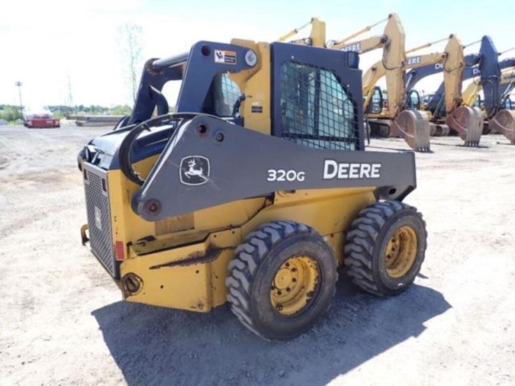 2019-deere-320g-image-5