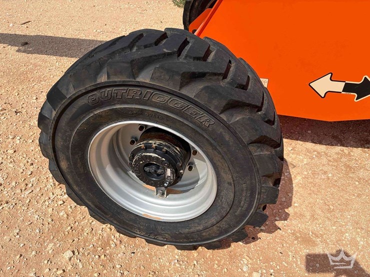 2022-jlg460sj-46ft-telescopic-boom-lift-image-14