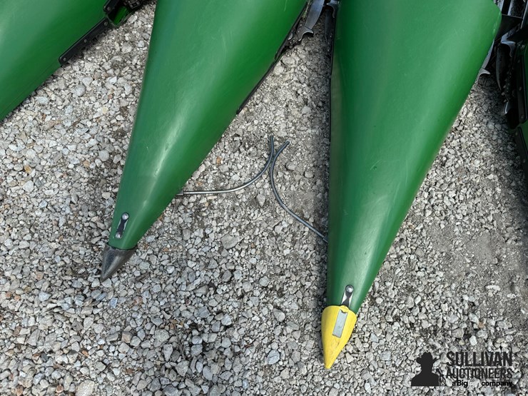 2020-john-deere-708c-image-19