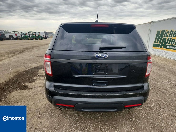 2015-ford-explorer-image-9