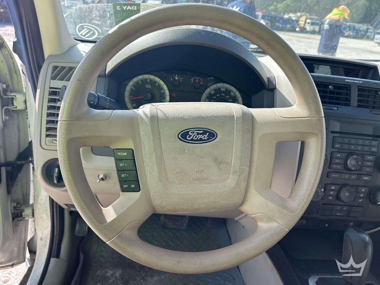 2009-ford-escape-image-14