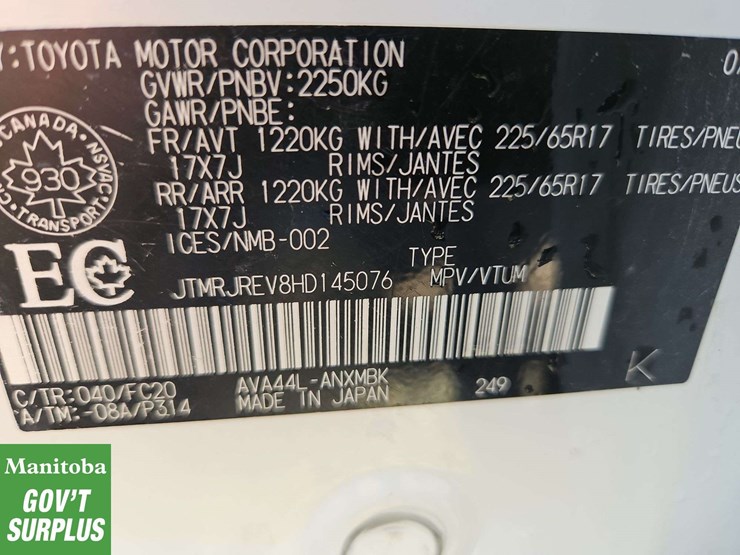 2017-toyota-rav4-image-35