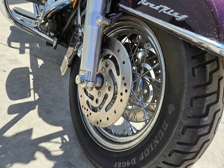 #6179-•-2006-harley-davidson-road-king-motorcycle-image-9