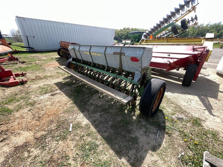 john-deere-8-image-5