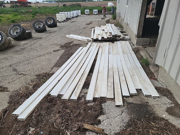 pvc-white-fence-w/post-image-10