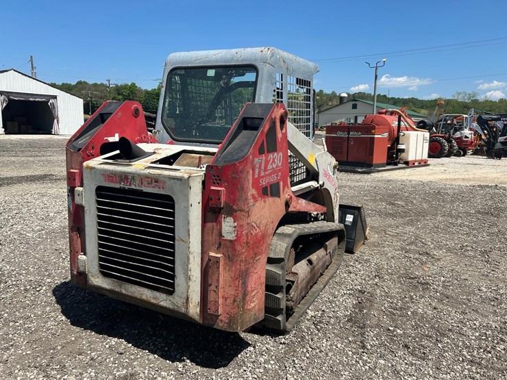 takeuchi-tl230-image-4
