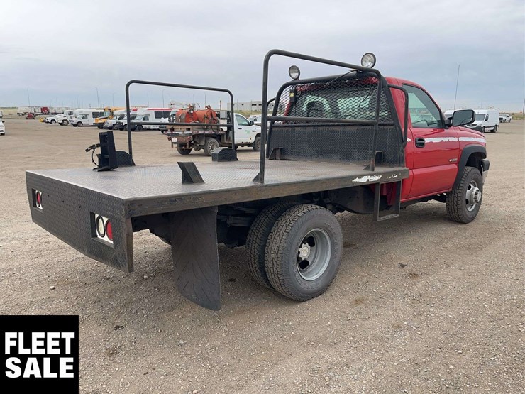 2006-chevrolet-silverado-3500-image-4