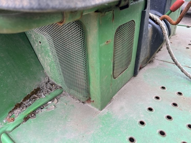 john-deere-gator-image-17