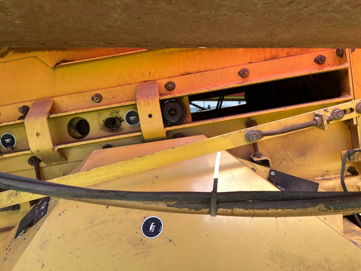 new-holland-d1000-image-18