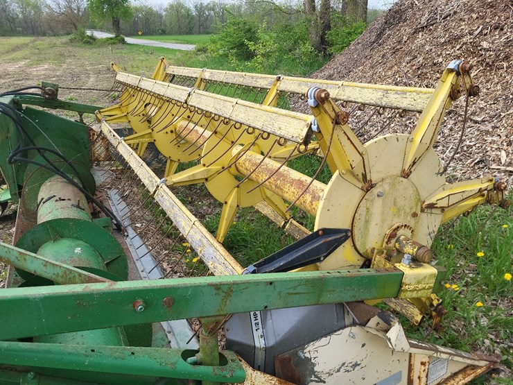 john-deere-3300-image-14