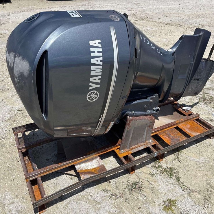 2017 Yamaha 250 Boat Motor