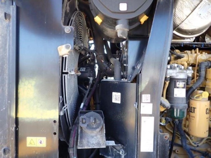 2023-caterpillar-926m-image-69