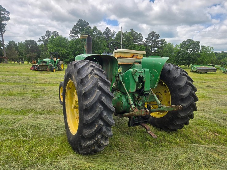 john-deere-4020-image-8