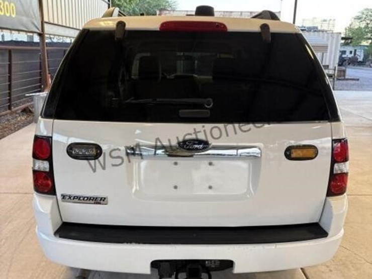 2009-ford-explorer-image-7