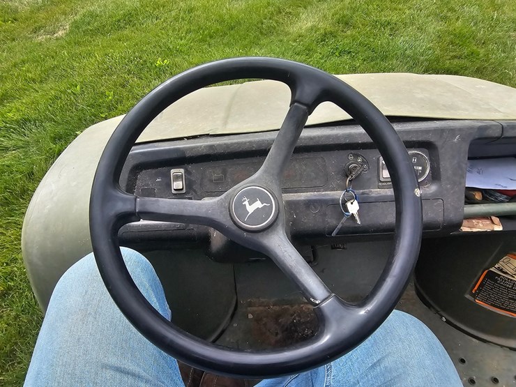 john-deere-gator-image-27
