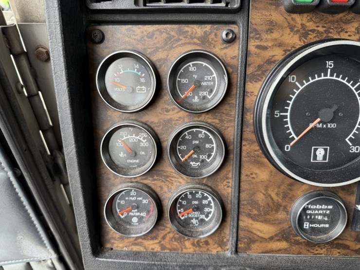 1994-kenworth-t800b-image-34