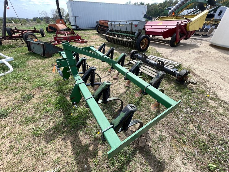 john-deere-7-image-6