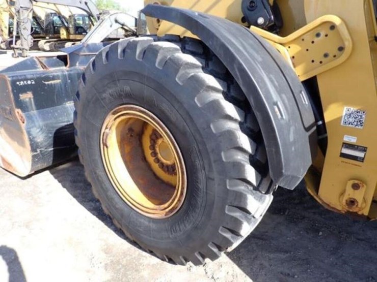 2018-caterpillar-924k-image-39