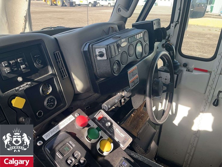 2017-international-workstar-7400-image-19