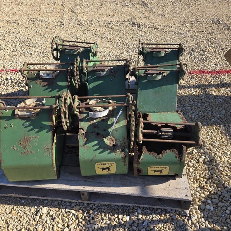 JOHN DEERE 1240
