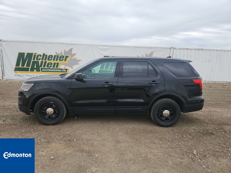 2016-ford-explorer-image-6