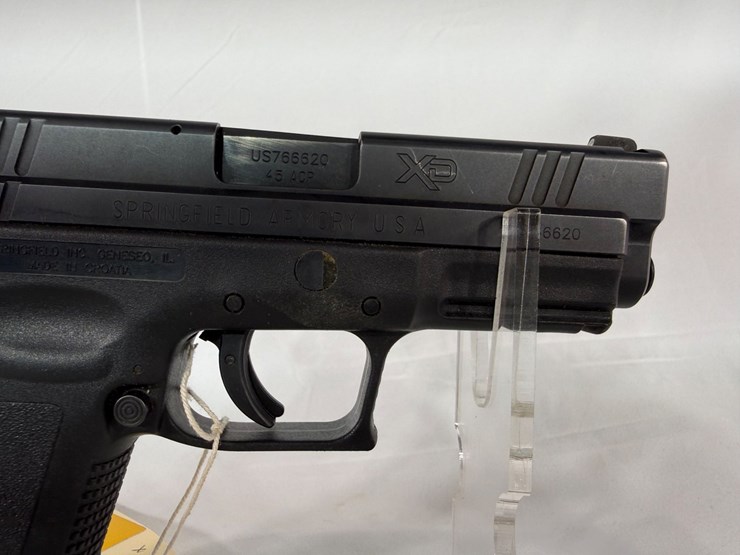 #40-•-springfield-xd-45acp-pistol-us766620-image-13