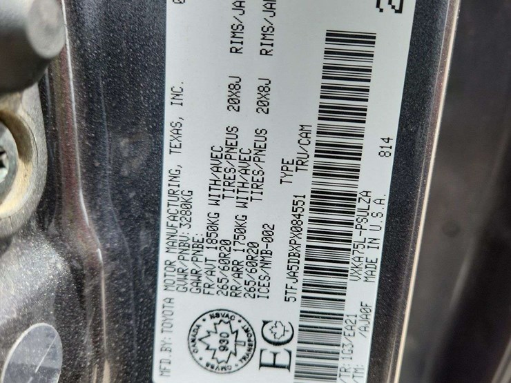 2023-toyota-tundra-image-35
