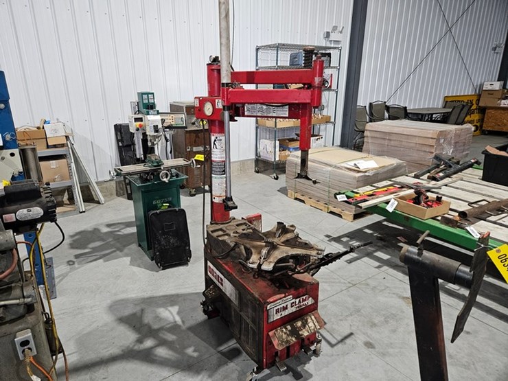 #6187-•-coats-rim-clamp-7060ax-tire-changer-image-5