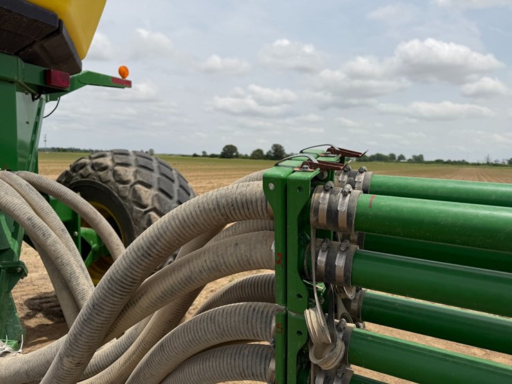 john-deere-1890-image-65