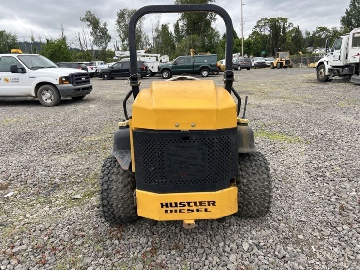 2018-hustler-z-zero-turn-mower-image-4