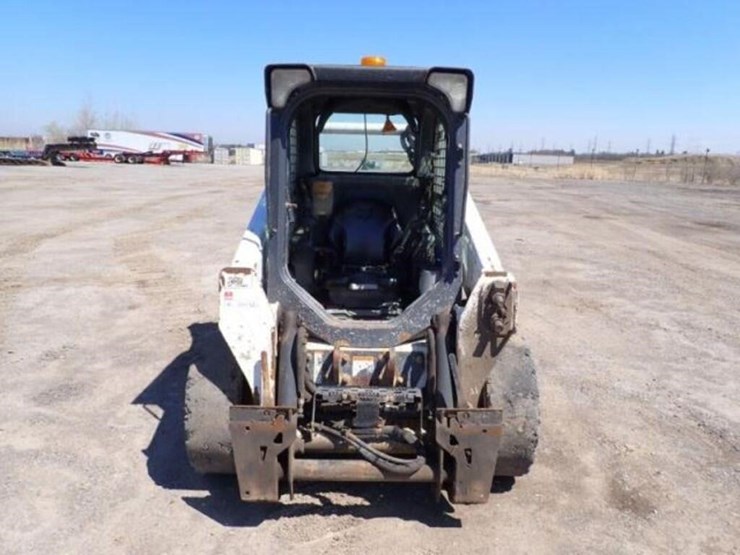 2014-bobcat-s590-image-2