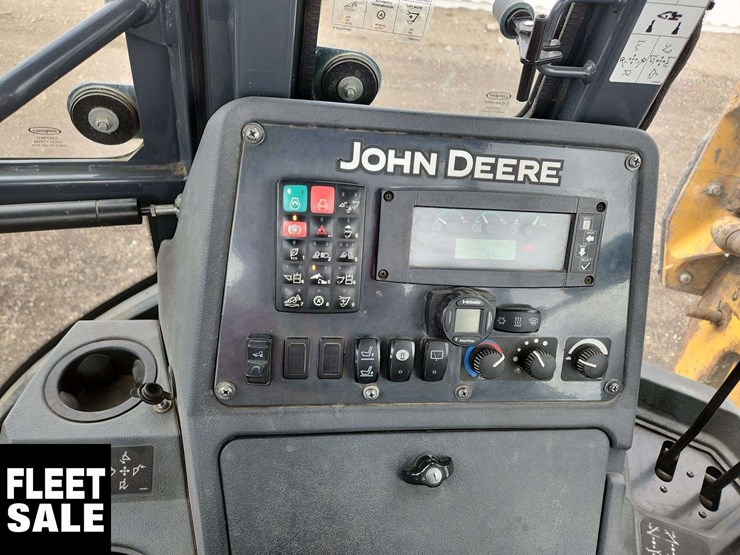 deere-410l-image-12