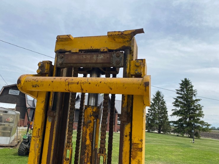 white-lp-gas-forklift.-image-23