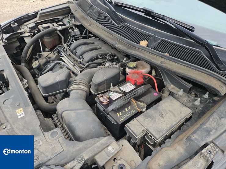 2019-ford-explorer-image-11