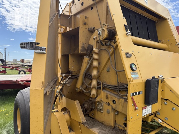 2007-vermeer-605m-image-33