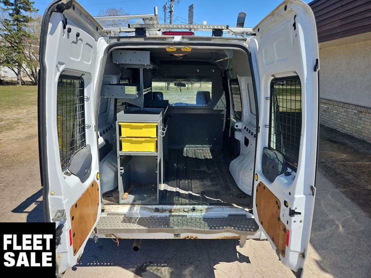 ford-transit-connect-image-32